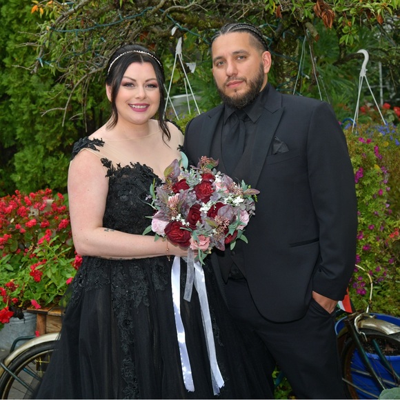 Meet your Posher, Amanda - Picture 5 of 6